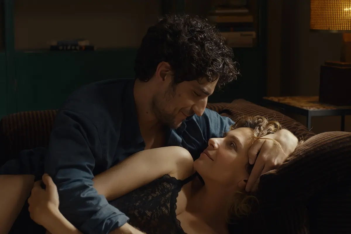 Louis Garrel e Jasmine Trinca in Succeder\\u00E0 questa notte di Nanni Moretti