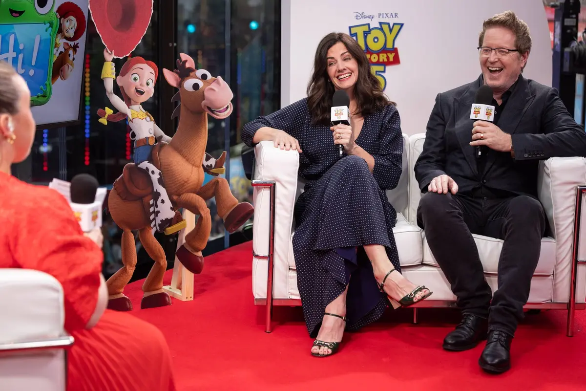 Andrew Stanton con Lindsay Collins