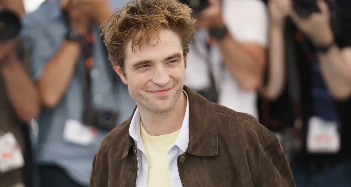 Robert Pattinson risponde alle critiche di Chris Hansen su Primetime