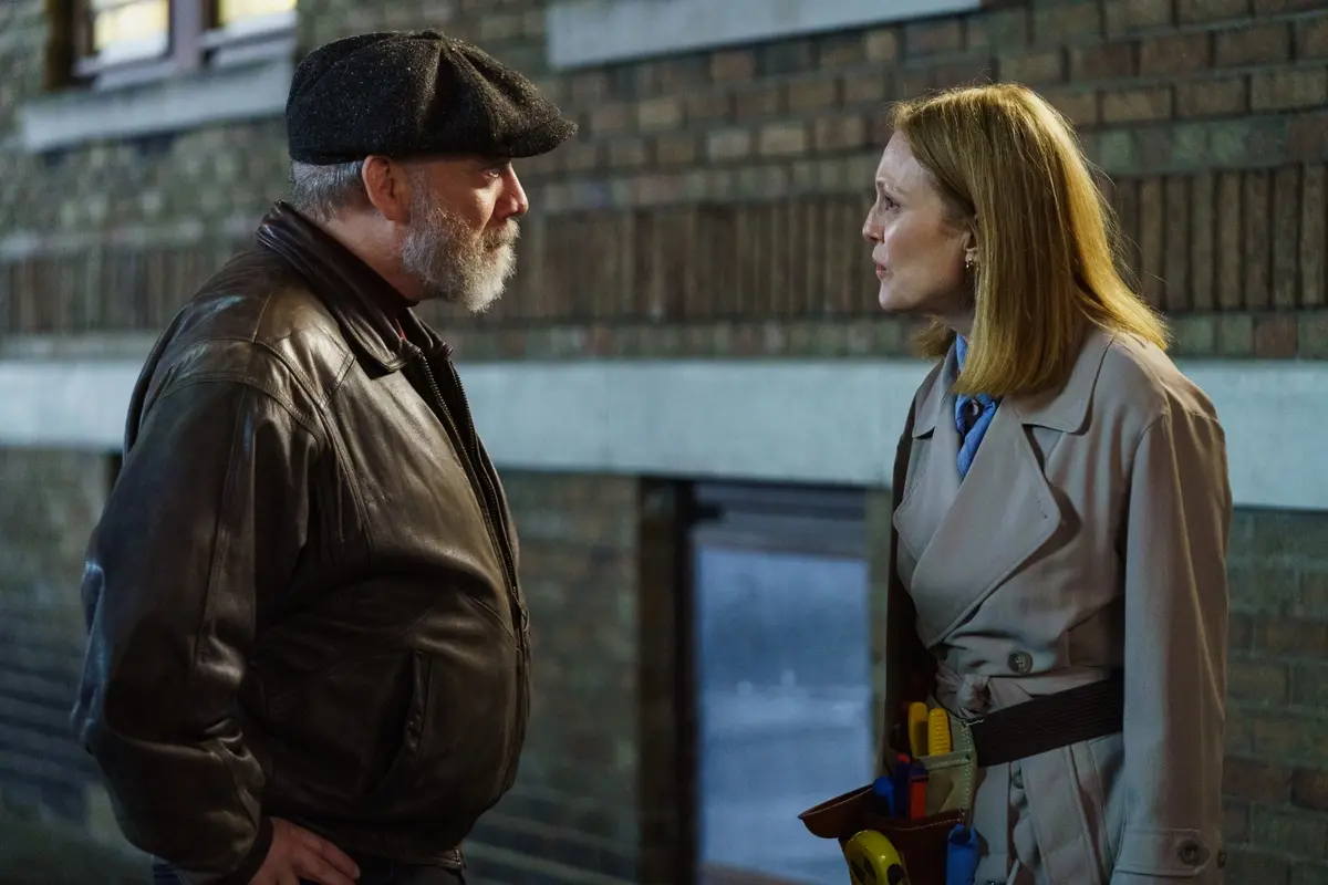 Paul Giamatti e Julianne Moore in The Debut - Foto Matt Infante - Courtesy of A24 © NOC Productions Inc. LLC
