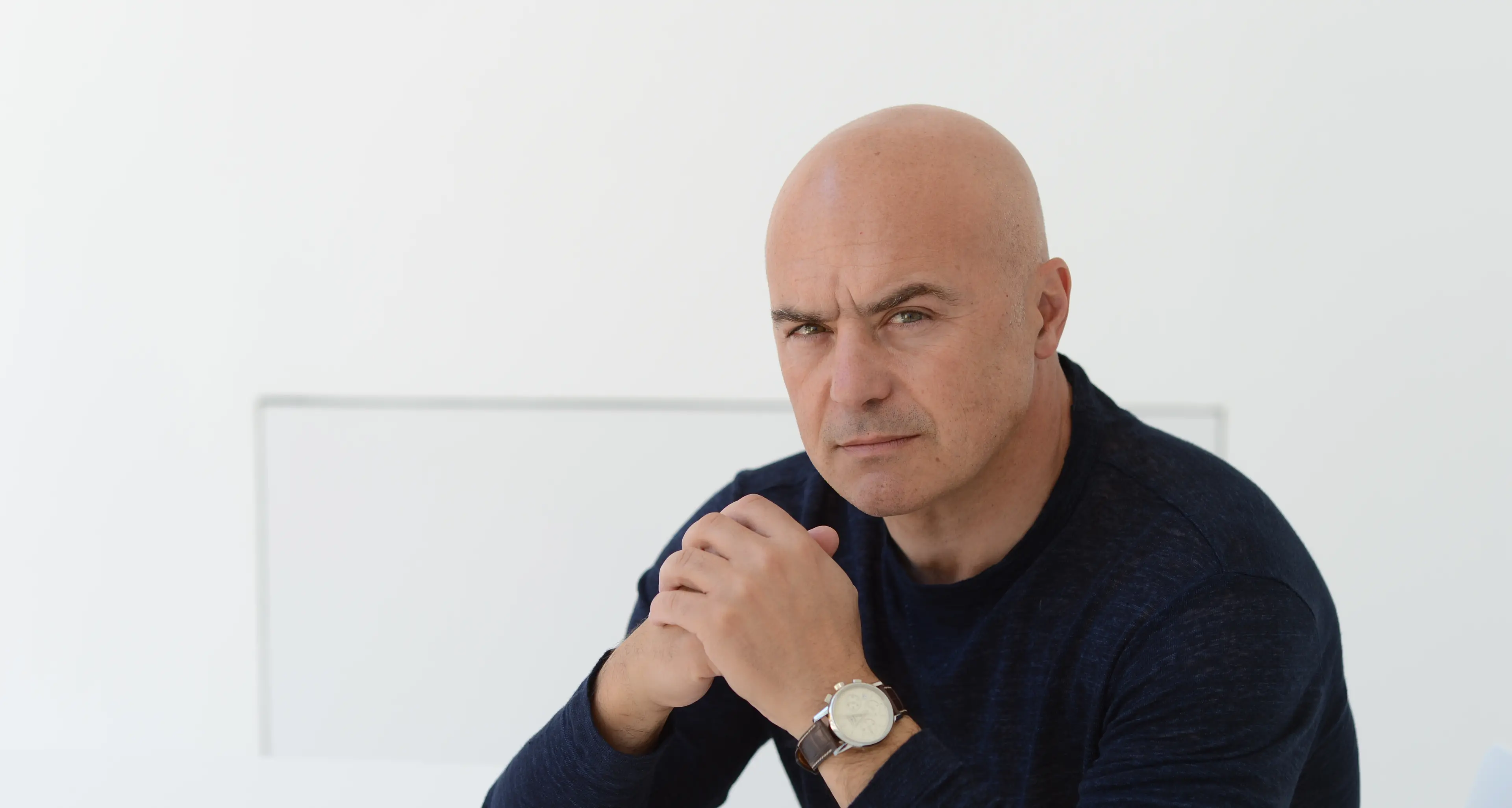 Luca Zingaretti è Il Re