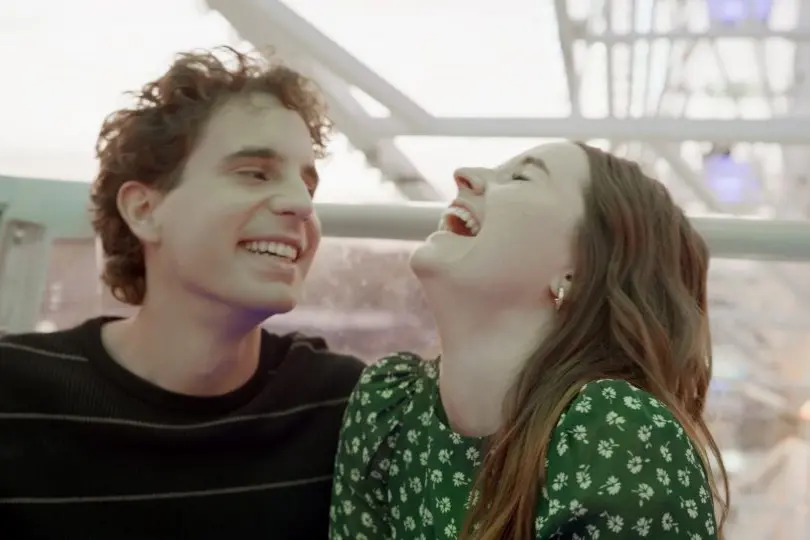 Ben Platt e Kaitlyn Dever Caro Evan Hansen - © 2021 Universal Studios