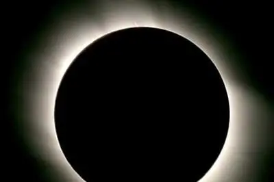 <i>Eclipse</i>