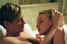 <i>La fille coup\\u00E9e en deux</i>